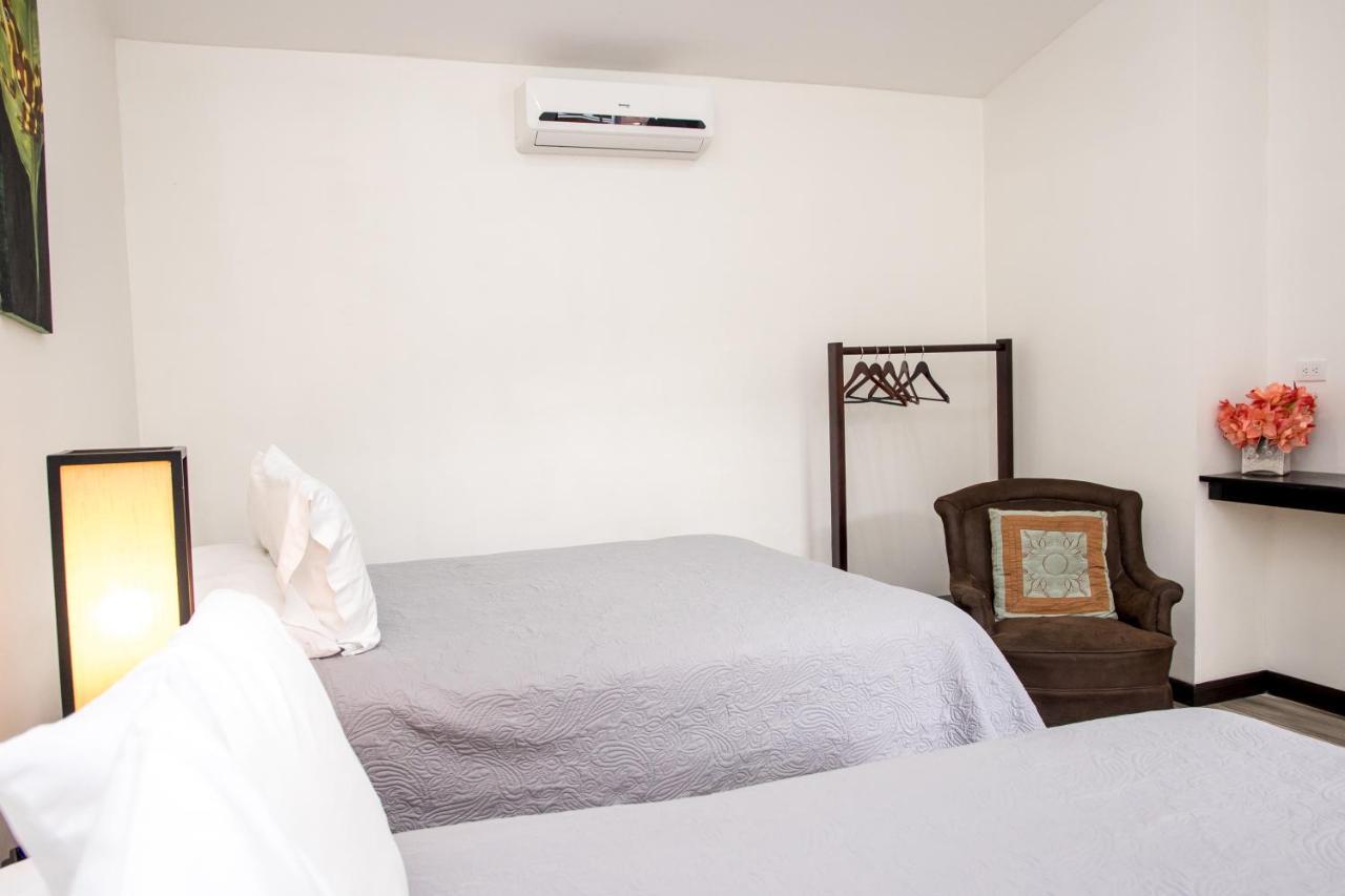 Casa Maria Aeropuerto B&B Rio Segundo Bagian luar foto